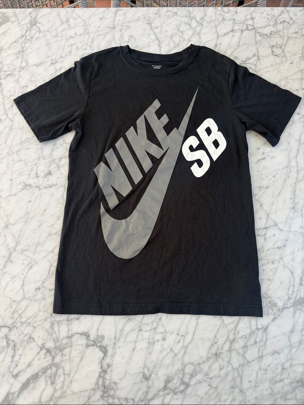Nike SB Skateboard YOUTH XL Sz 13-15Y T-Shirt